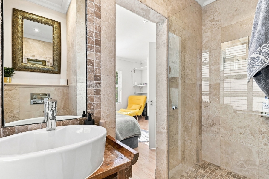 6 Bedroom Property for Sale in Newlands Western Cape